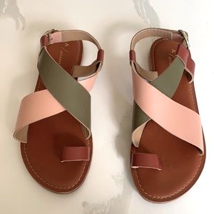 Anthropologie Perdita Toe Loop Sandals Womens Sz 7